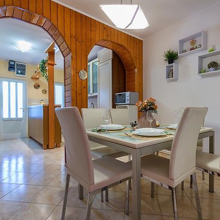 Holiday Villa Anna Primorski Dolac Экстерьер фото