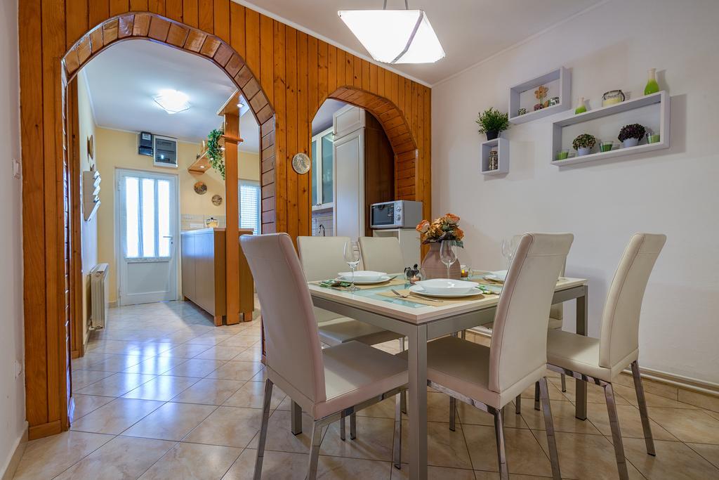 Holiday Villa Anna Primorski Dolac Экстерьер фото